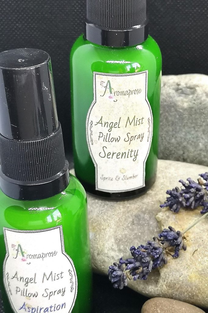 Handmade pillowsprays with essential oils