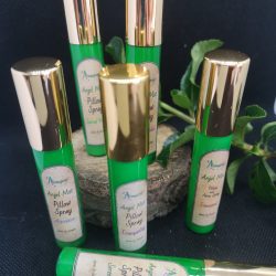 6 mini pillowsprays in green glass bottles